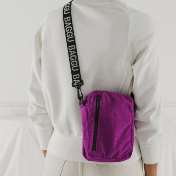 Baggu Orchid Sports Crossbody - Picture 2 of 6
